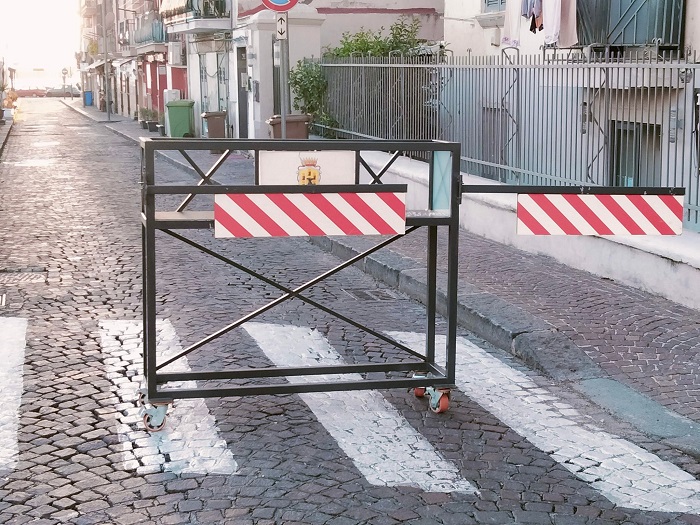 “Politici e forze dell’ordine, spiegatemi questo obbrobrio in via Serapide!”