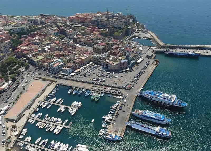 Chiede di andare in bagno al bar e gli addebitano 5 euro sul conto: la denuncia di un non vedente