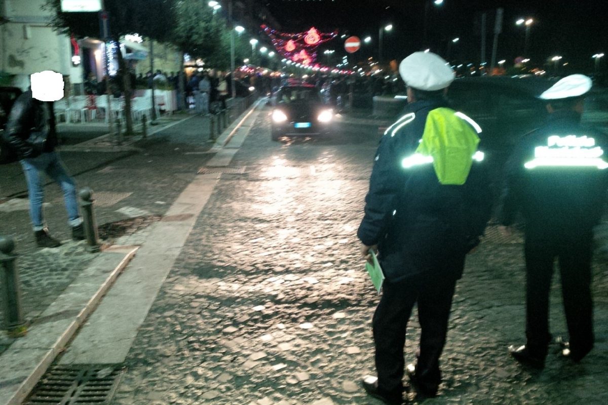 “Cari vigili urbani, evitate di creare figli e figliastri tra ristoratori!”