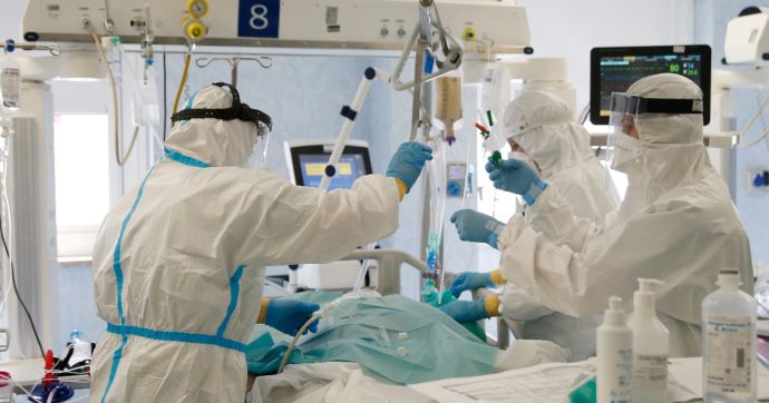 COVID A POZZUOLI/ Altri 2 morti e 371 contagiati negli ultimi tre giorni