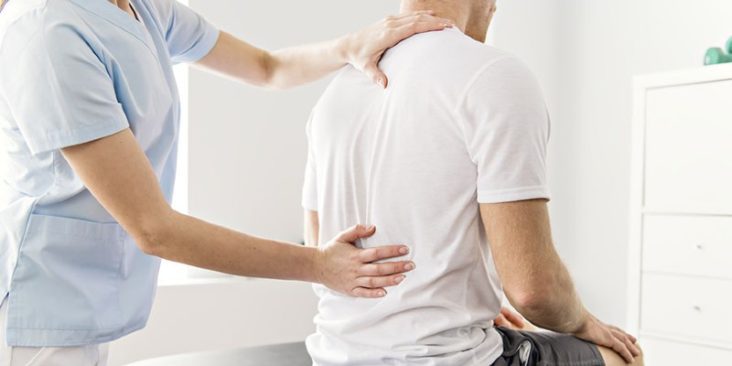 Contratti di lavoro contestati nei centri di riabilitazione: le due “campane” a confronto