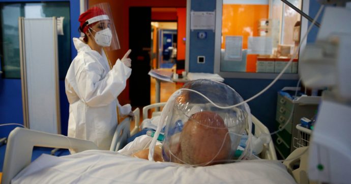 EMERGENZA COVID IN CAMPANIA/ Stop ai ricoveri e alle attività di ambulatorio: da lunedì negli ospedali si faranno solo interventi salvavita