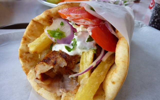 ULTIMORA/ Cibo di strada a Pozzuoli, il festival si farà dal 5 al 7 maggio: accordo raggiunto tra Comune e organizzatori