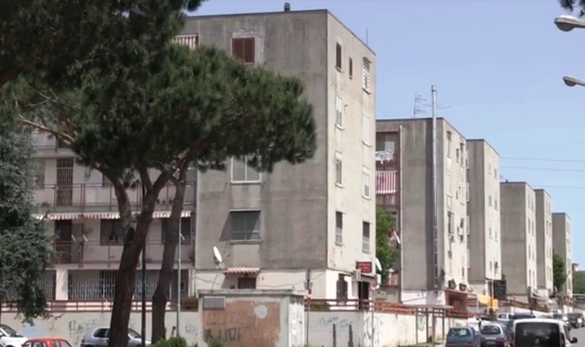 Sfratti a Monterusciello: Figliolia prima li decide e poi li nega per paura di perdere le elezioni