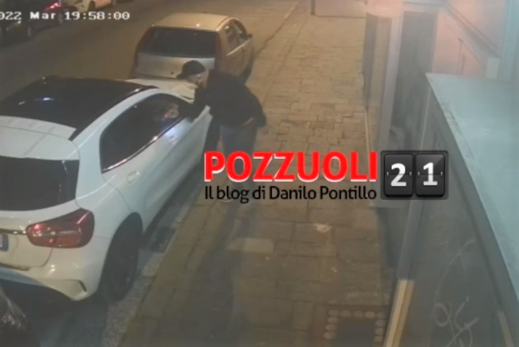 VIDEO/ Via Pergolesi: “topo d’auto” ripreso da una telecamera