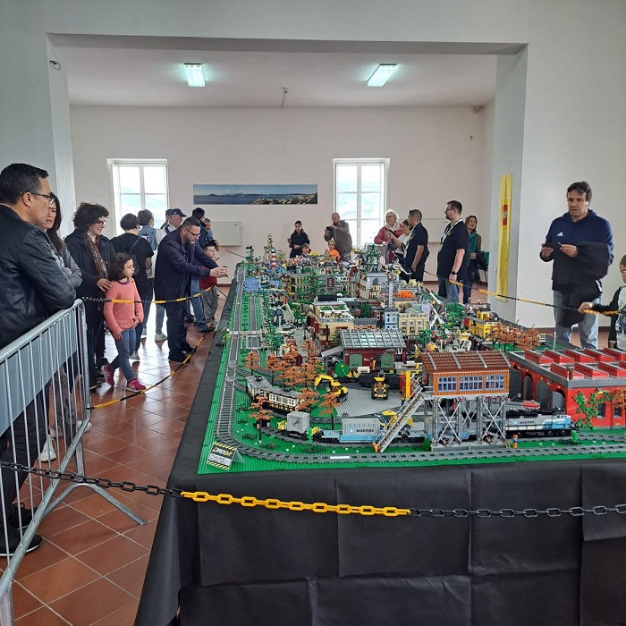 Migliaia di visitatori al Rione Terra per la mostra dei “Lego”