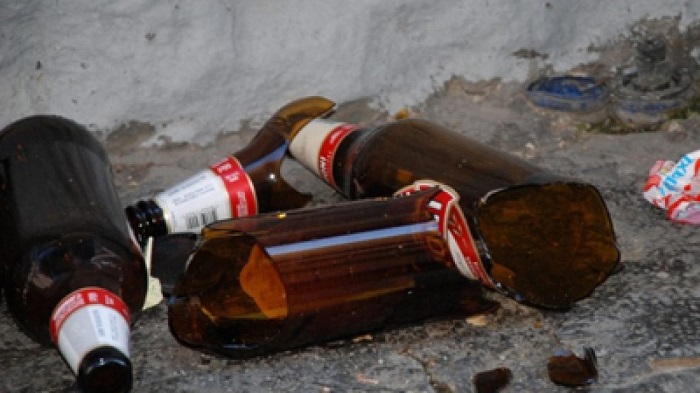 Alcool e bevande in vetro: tornano i divieti fino al 31 ottobre