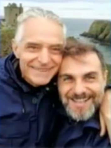 “Il papabile prossimo Arcivescovo di Napoli convive con un sacerdote della Diocesi di Pozzuoli”