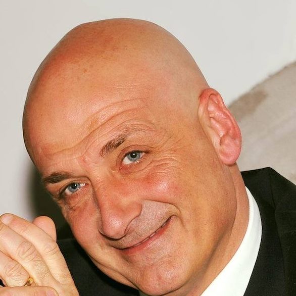 Figliolia equilibrista tra due “fuochi” per non ammettere un fallimento