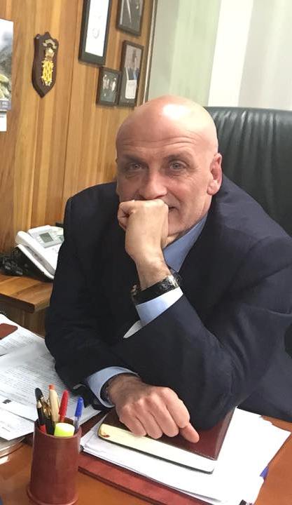 Critiche a Figliolia: i sostenitori del Sindaco passano al contrattacco