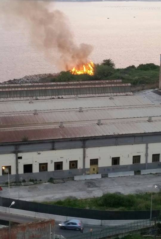 ULTIMORA/ Enorme incendio davanti all’ex Sofer