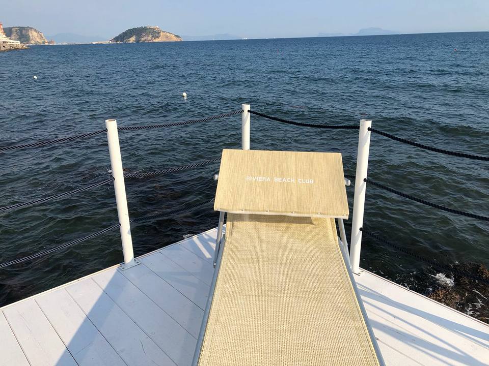 Via Napoli, stasera si inaugura il nuovo lido dei Cutolo: ecco le tariffe