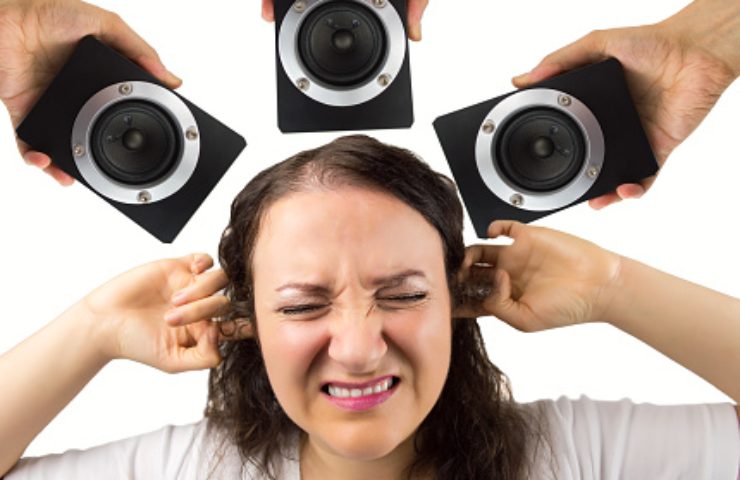 Musica ad alto volume di notte: i vigili denunciano il titolare di un locale