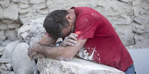 “Vite che tremano”: oggi a Pozzuoli un’antologia di scritti sul terremoto