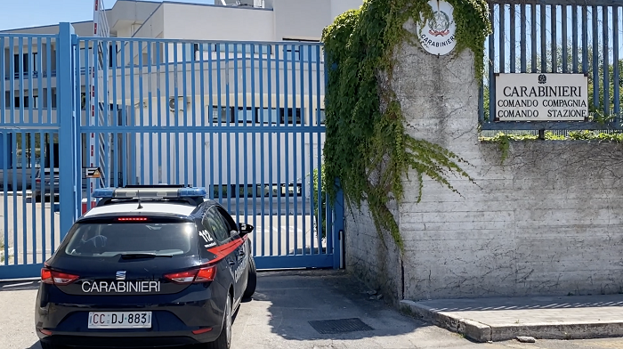 Furti a Pozzuoli e Bacoli: un arresto e una denuncia