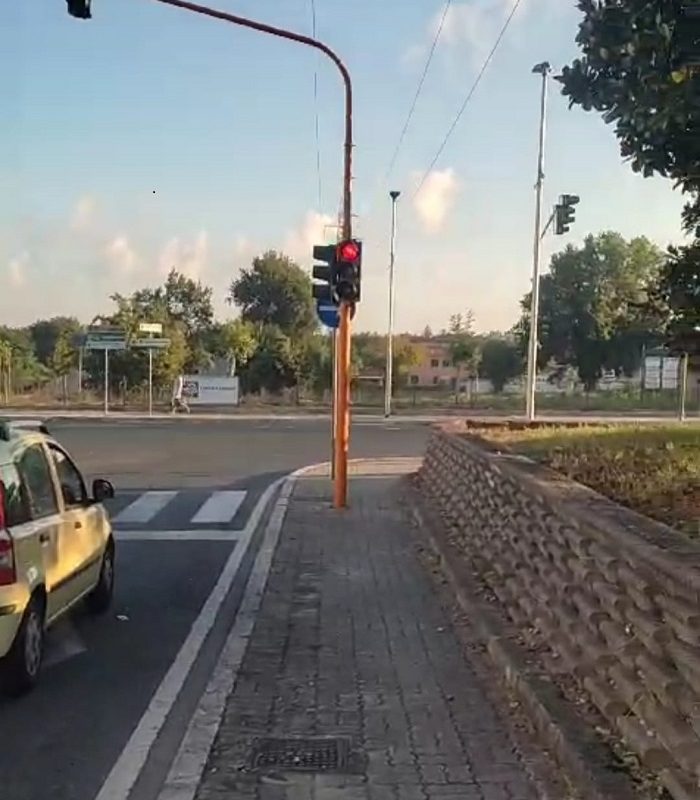VIDEO/ “Semaforo ‘killer’ a Monterusciello: ecco come mi ha risposto un vigile urbano…”
