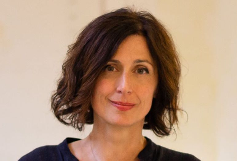 E’ una benefattrice anonima ma viene fatta passare per imbrogliona: l’incredibile caso della senatrice Giannuzzi