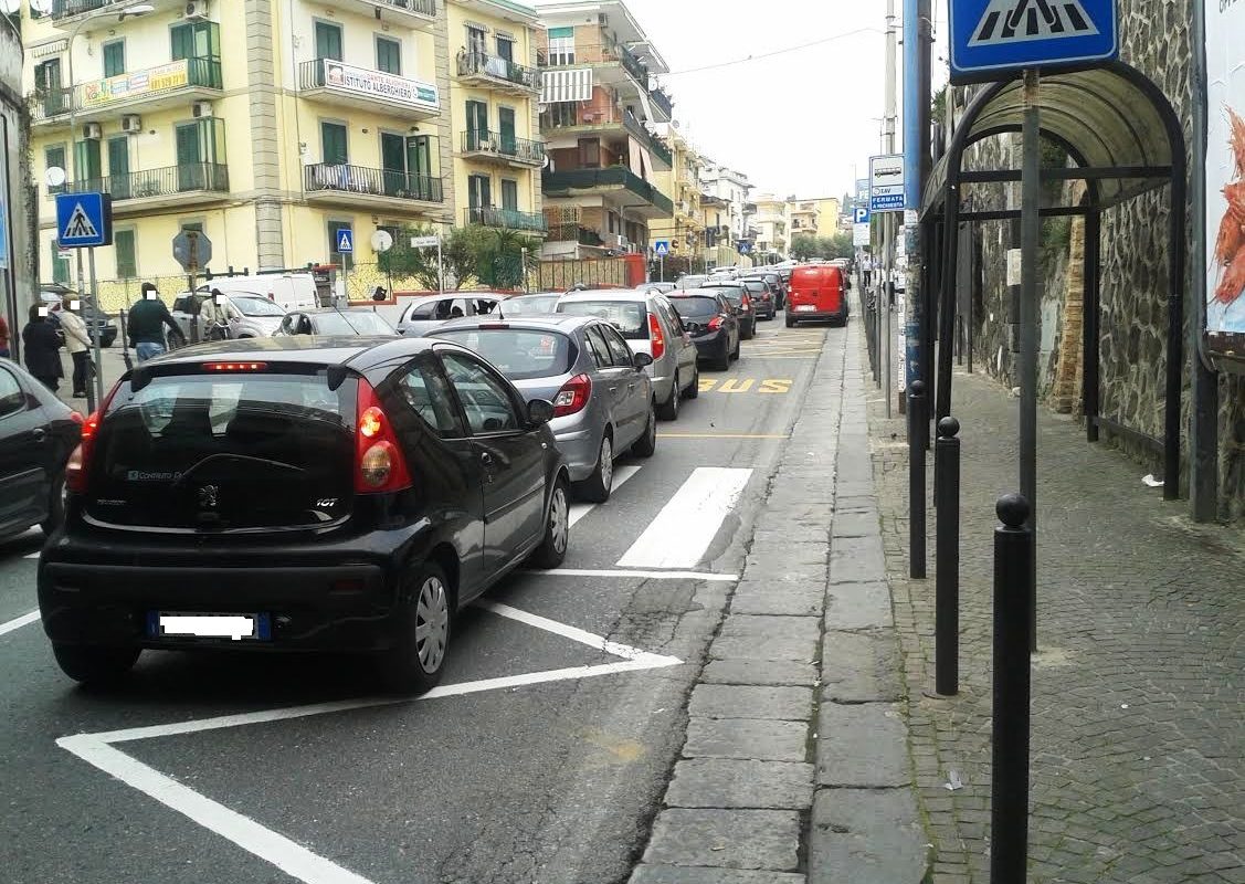 L’ORDINANZA/ Ingorghi mattutini: Figliolia cambia gli orari di ingresso a scuola (ma non la viabilità)