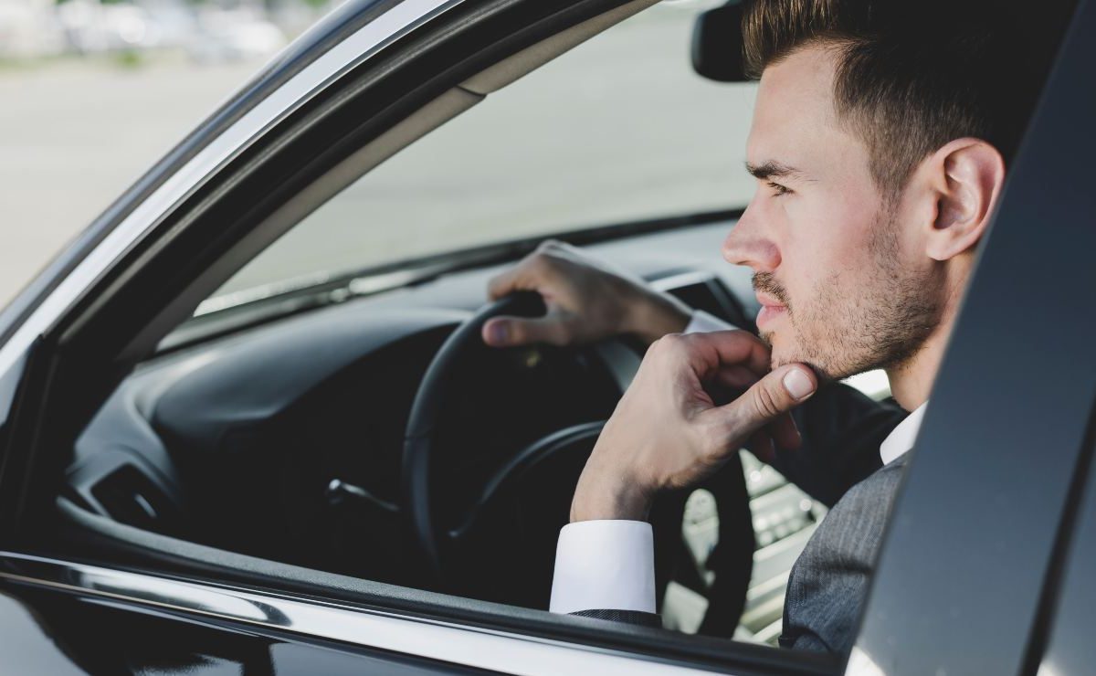 “Questo cartello non l’ho mai visto”: Codice della Strada, il nuovo segnale manda tutti in confusione | Ecco cosa significa