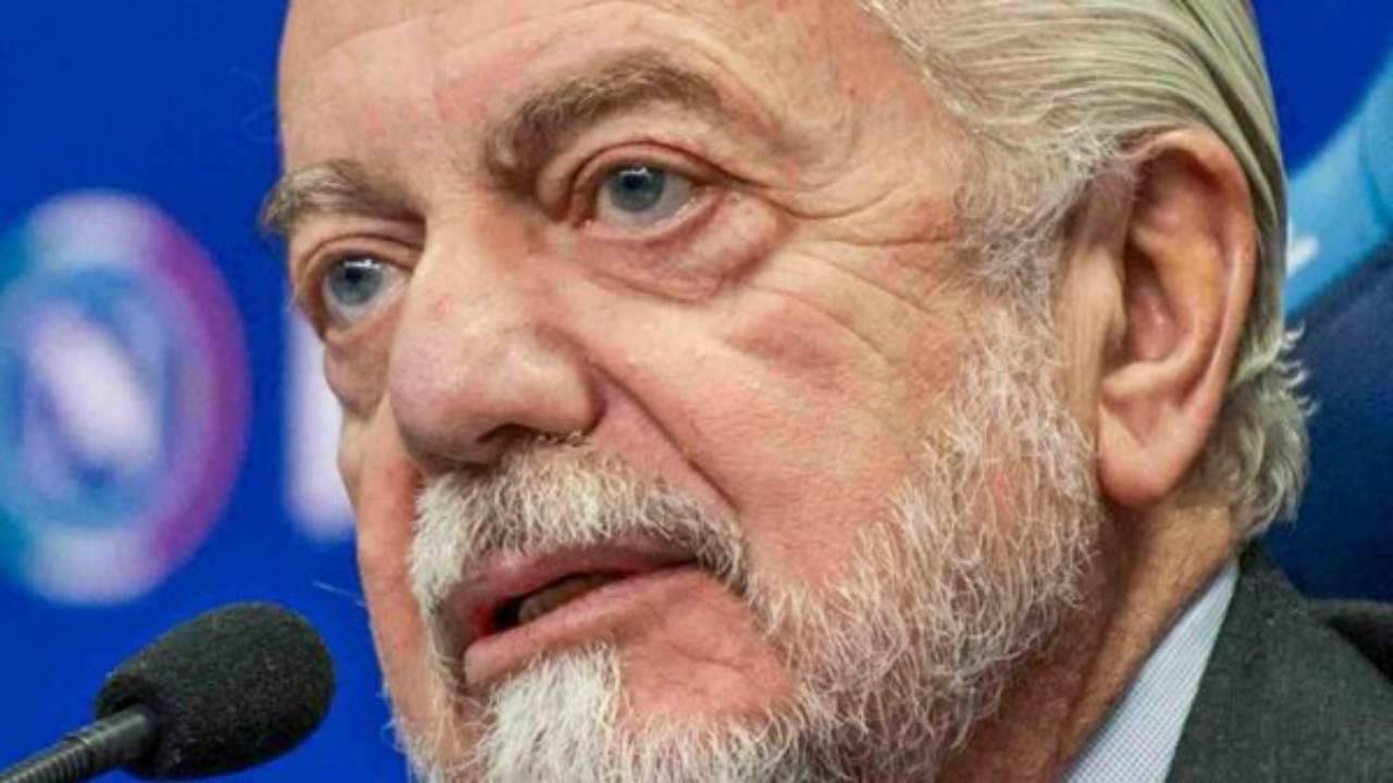 Napoli, attimi di panico per gli azzurri | Durante il volo è scattata l’emergenza: cosa è successo all’aereo